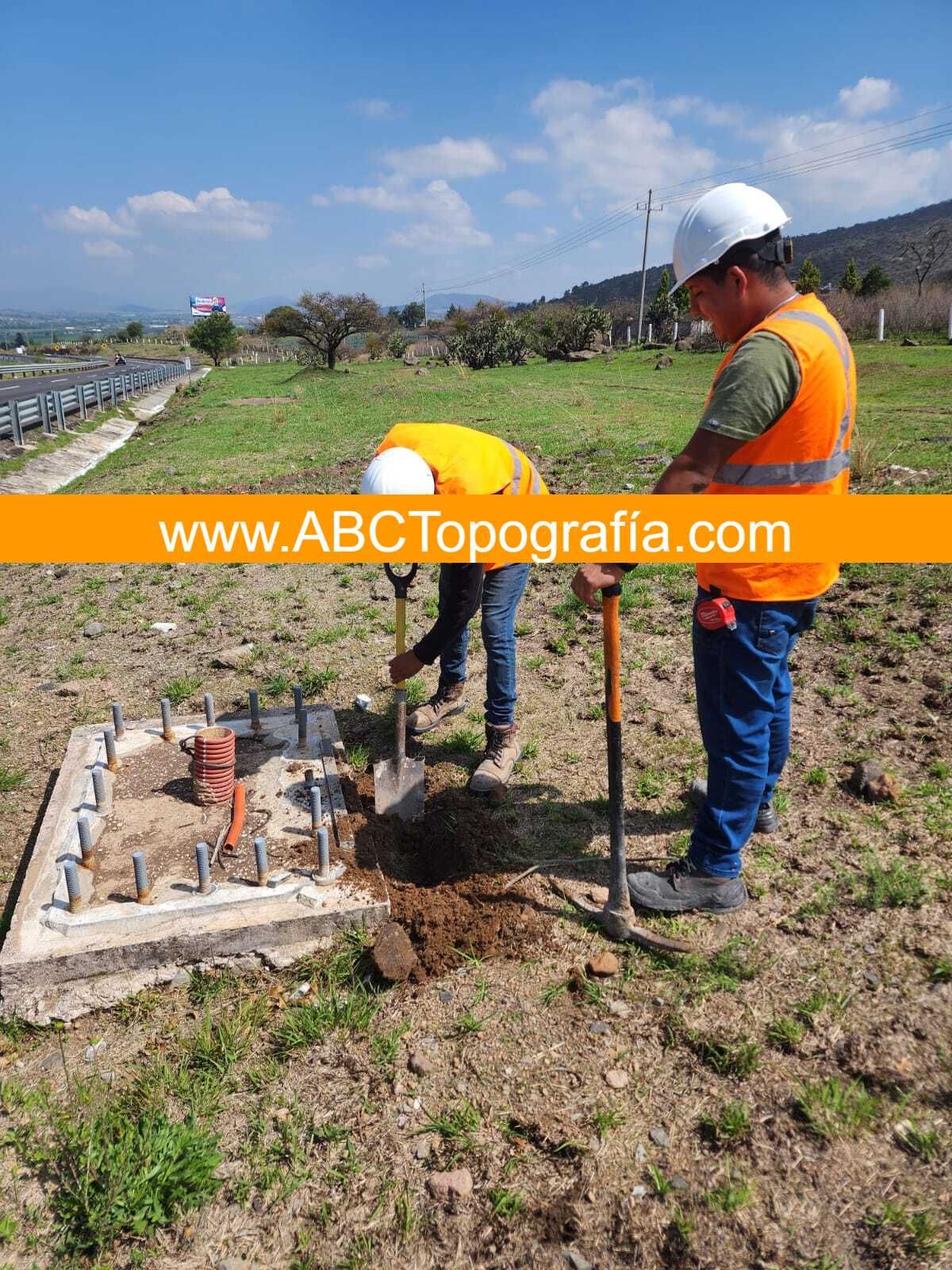 Lee más sobre el artículo Levantamiento Topográfico en carretera Contepec Michoacán TC-0306-6D Fase 1