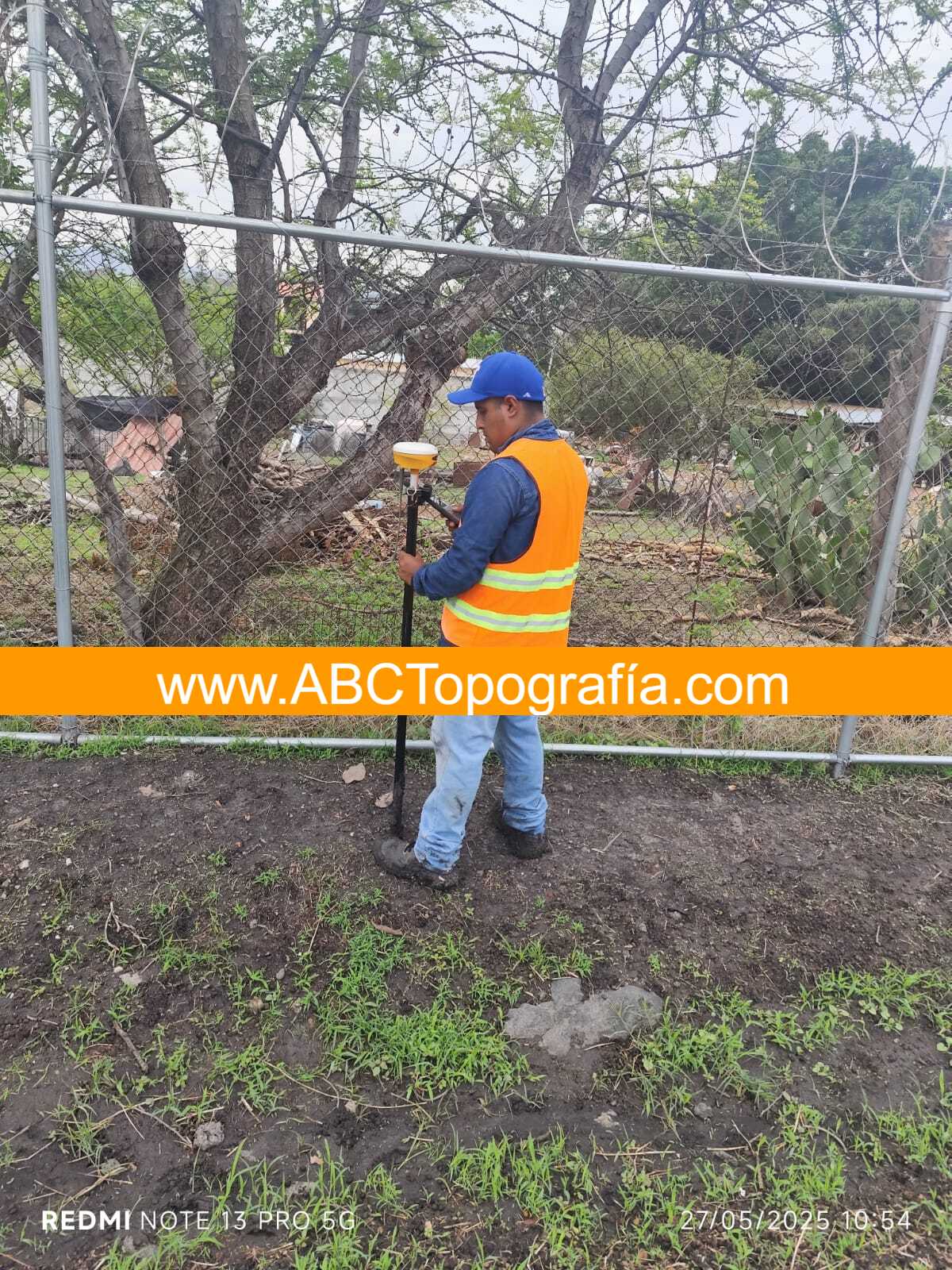 Lee más sobre el artículo Levantamiento Topográfico en Bosques del Pedregal Tlalpan TC-1305-1G