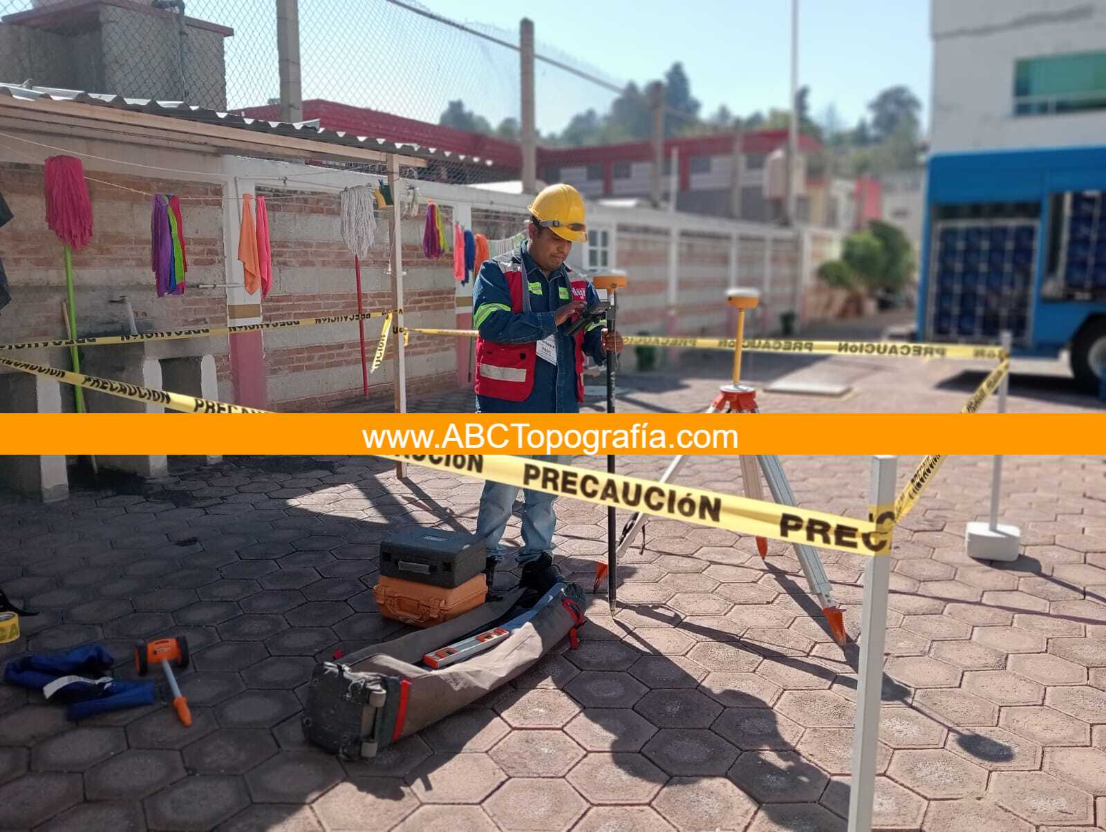 Lee más sobre el artículo Levantamiento topográfico en Tepehitec TC-0701-D1