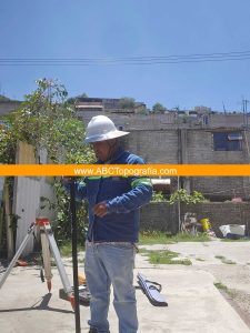 2Levantamiento topográfico en Chimalhuacán TC-2705-D1
